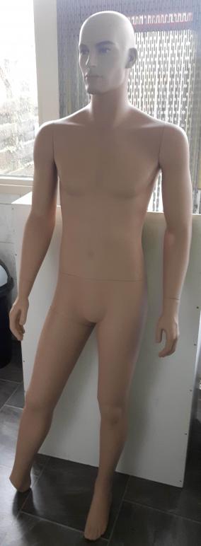 mannequin in very good condition
