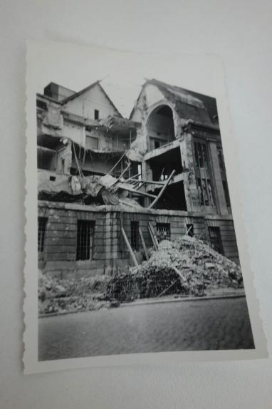 a picture of rotterdam after the bombing