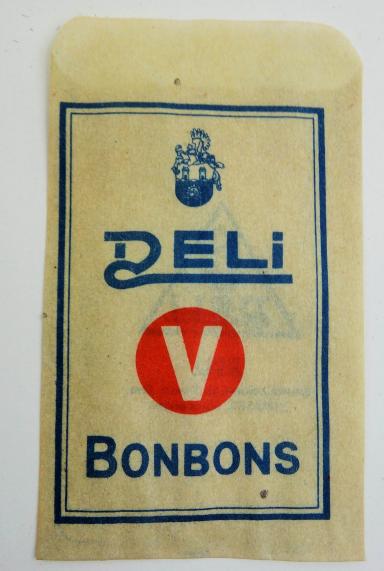 Original WWII Deli V bonbons packaging