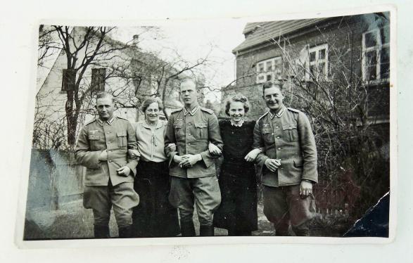 a nice picture of a group off German soldiers