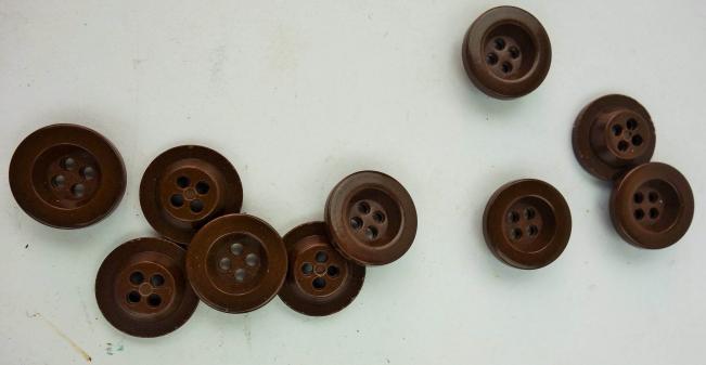 10 Italian Zeltbahn buttons made of Bakelite