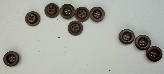 10 Italian Zeltbahn buttons made of Bakelite