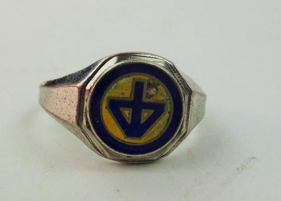 a us ww2  44th  infantry division  ring