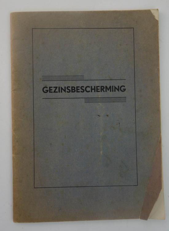 dutch ww2 air protection booklet (gezinbescherming)