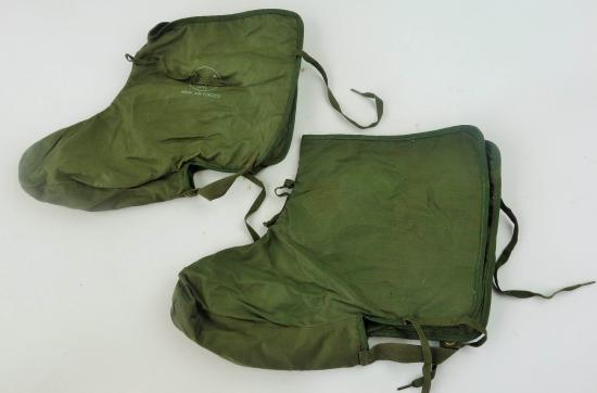 A pair of un-issued US army air force issue heated bootees