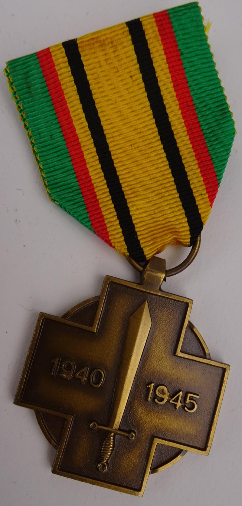 a belgium  1940-1945 Military Combatant’s Medal