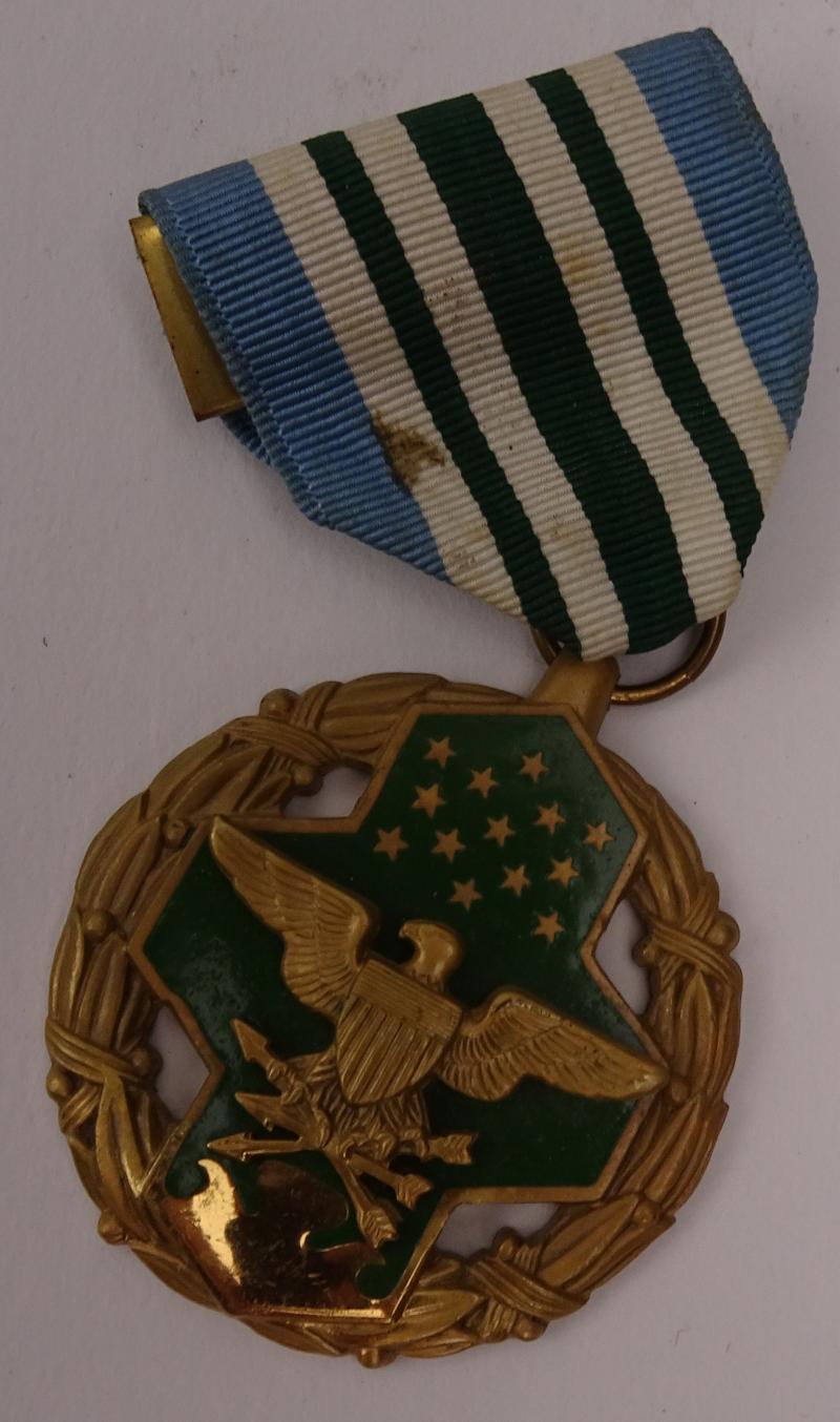 a us  Joint Service Commendation Medal