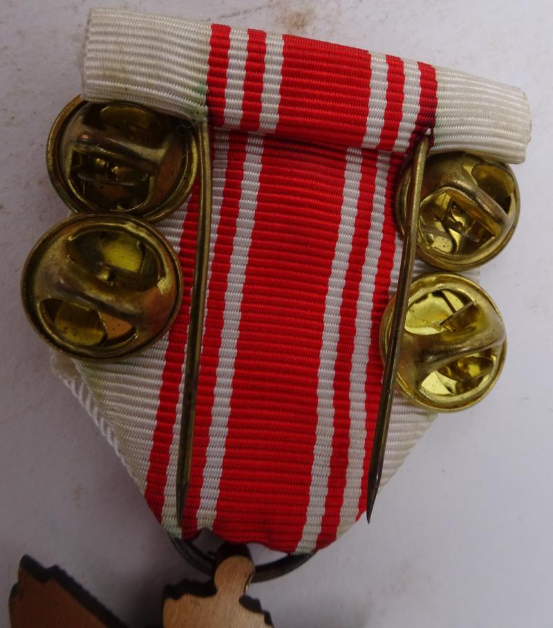 a belgian ww1  red cross blood  Donor’s medal