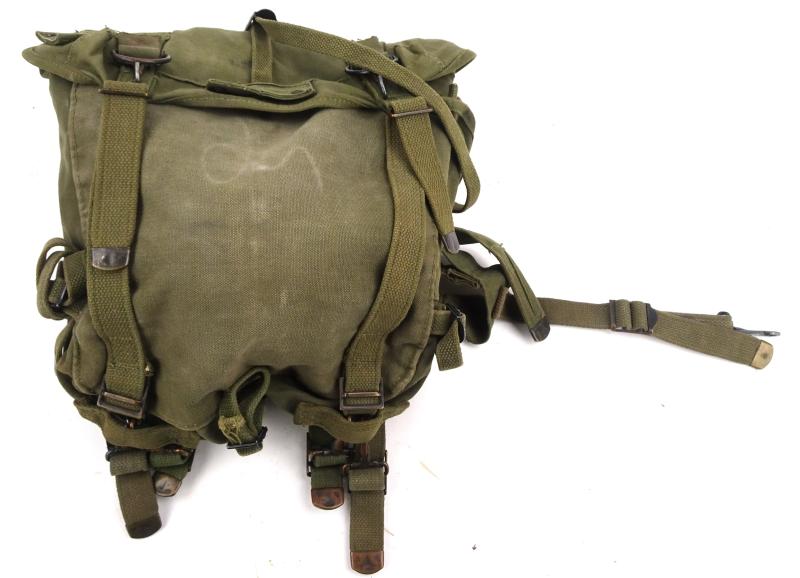 A us ww2 m-1945 bagpack