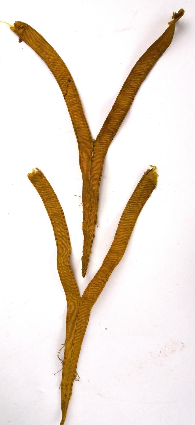 a set of two pieces Dutch Army ranks (banana peels)