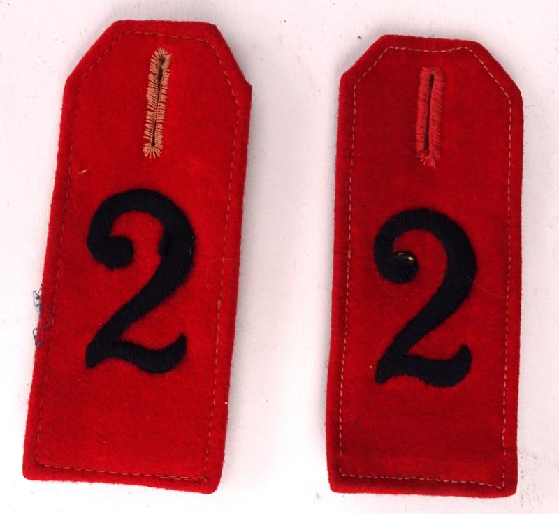 A set off  ww1 dutch  second  infantery reg   shoulder board