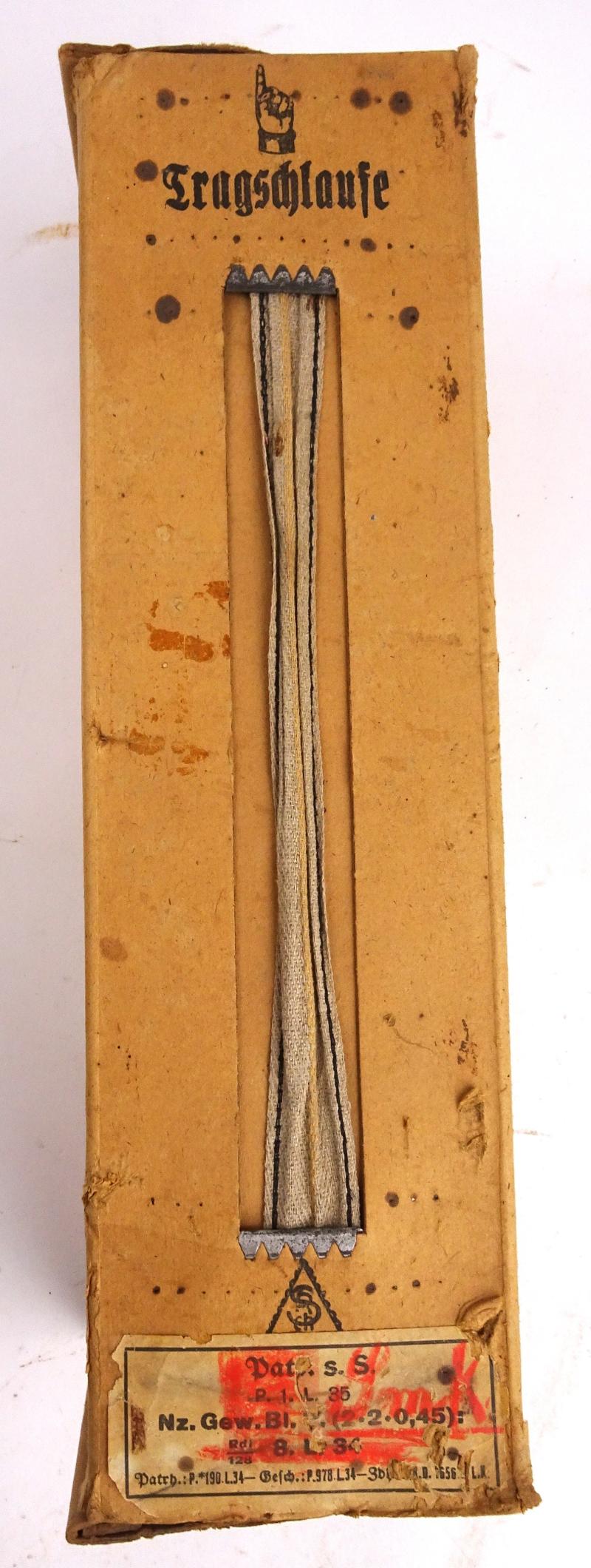 a german emty ww2 ammo   Tragschlaufe box  for the  k98
