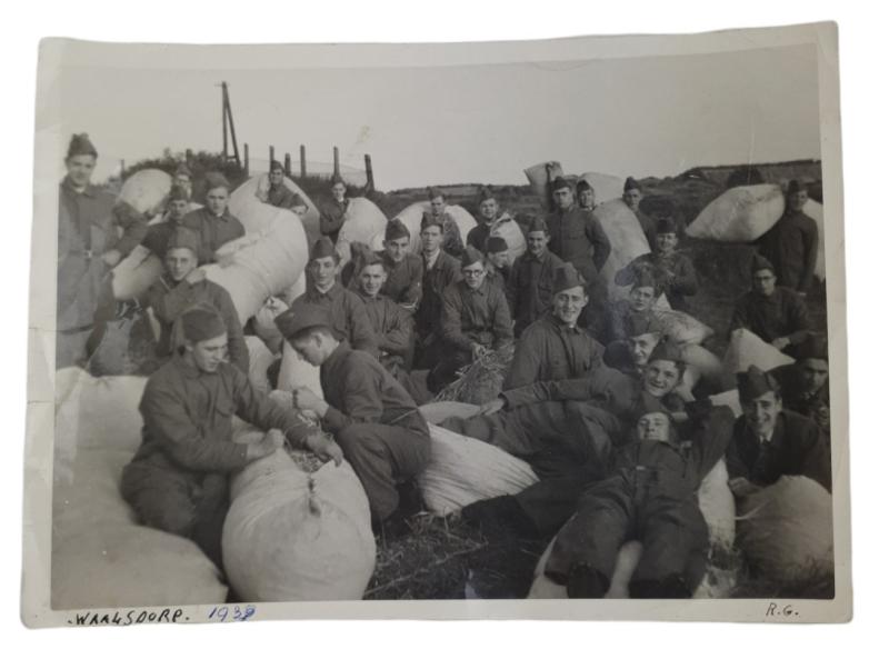 a Dutch pre-war picture