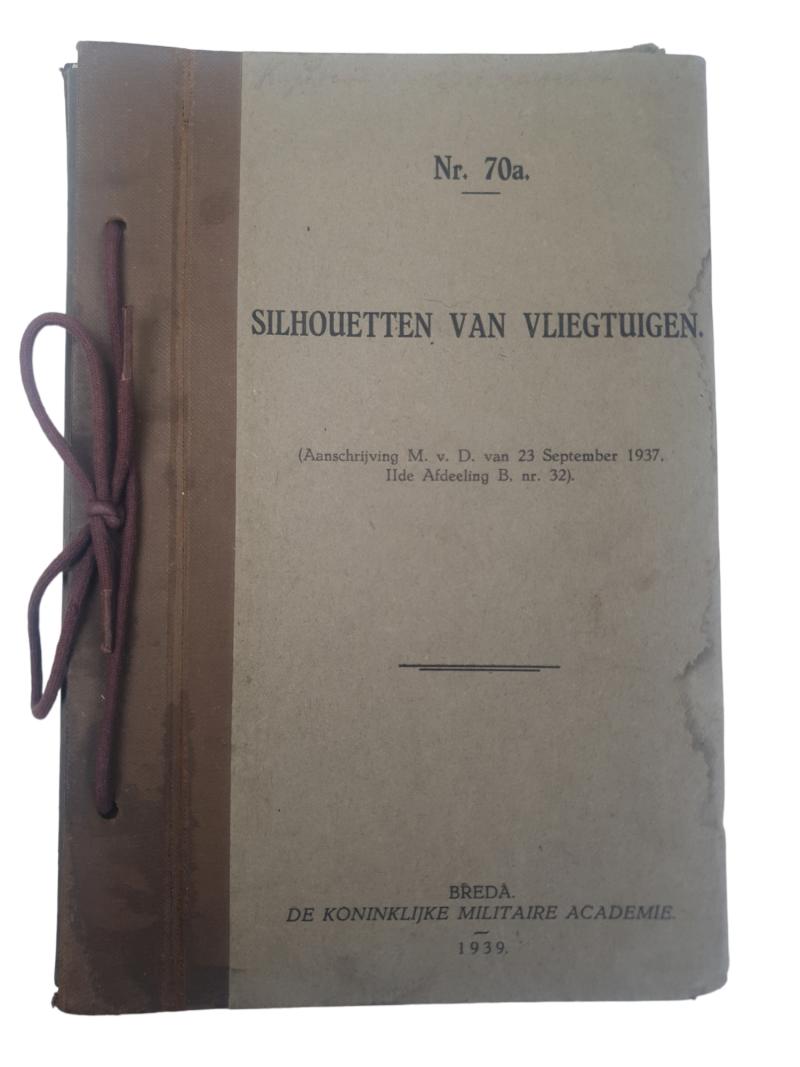 a Dutch army 1939 Silhouettes of Aircraft booklet