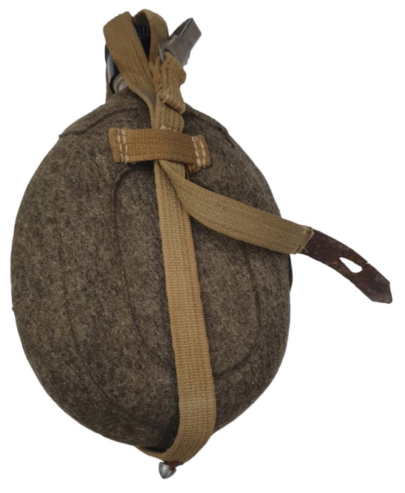 a wehrmacht ww2 water bottle without a cup