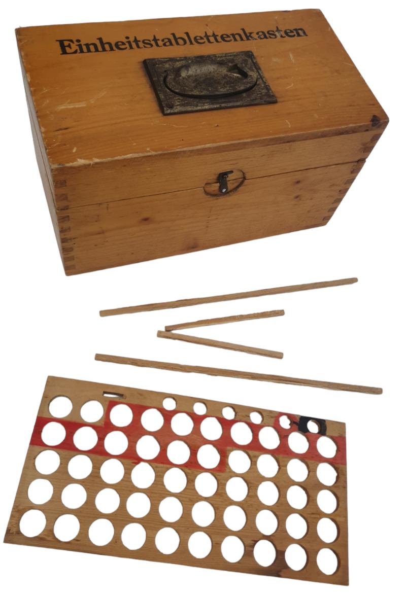 a wehrmacht  medical einheitstablettenkasten with original interior and the content sticker