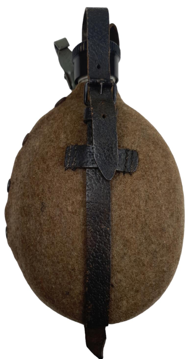 a wehrmacht ww2 water bottle without a cup