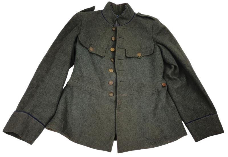 a Dutch WW1 period infantry  coarse wool uniform in top condition