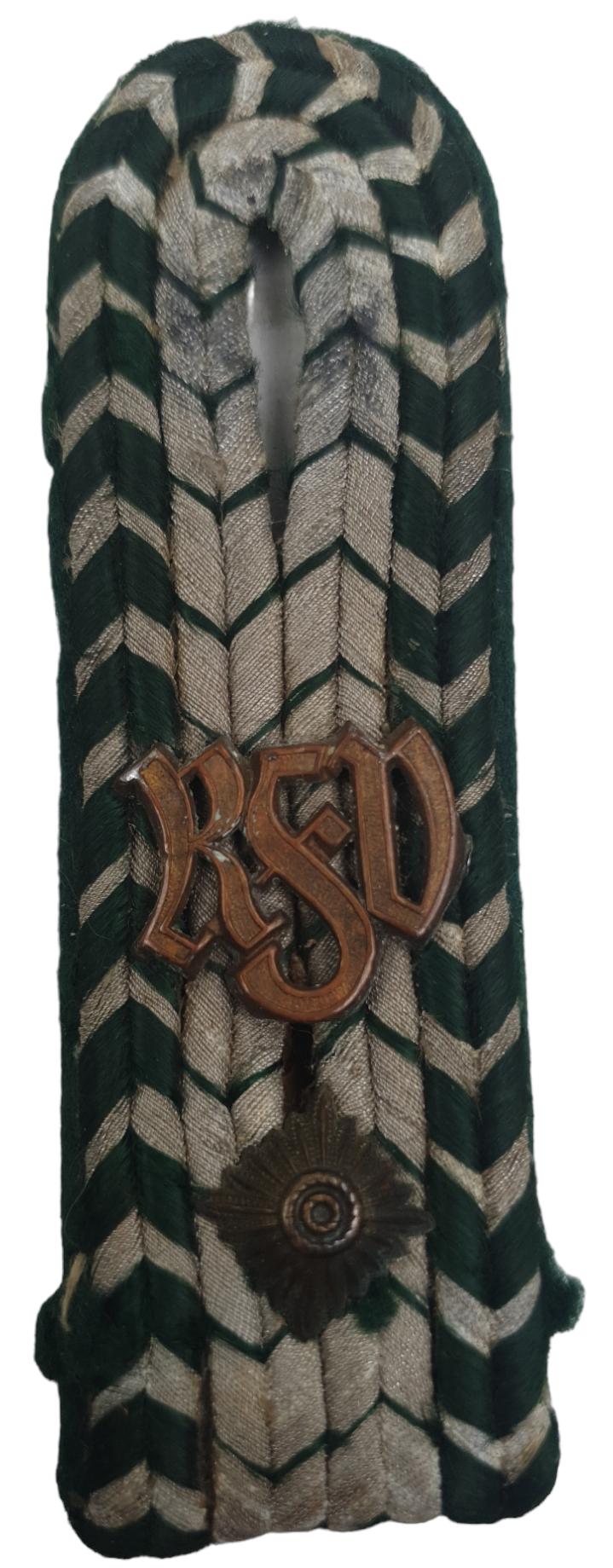 a wehrmacht customs shoulder board