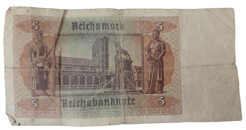 A german  5 reichsmark bill   (1942)
