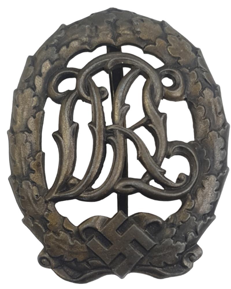 a wehmacht dra sports badge