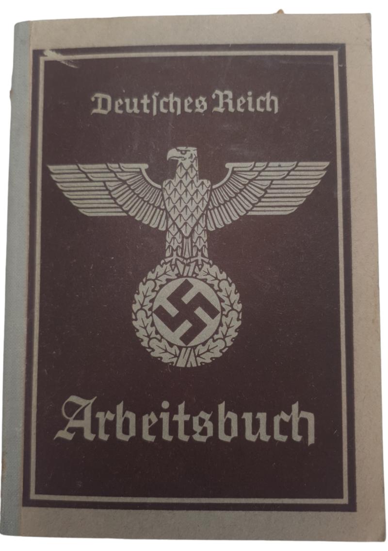 a german 2nd Pattern  ww2 labor book 