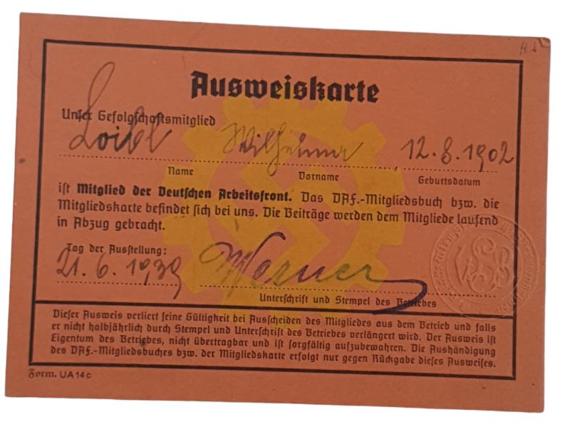 a  german  ausweiskarte