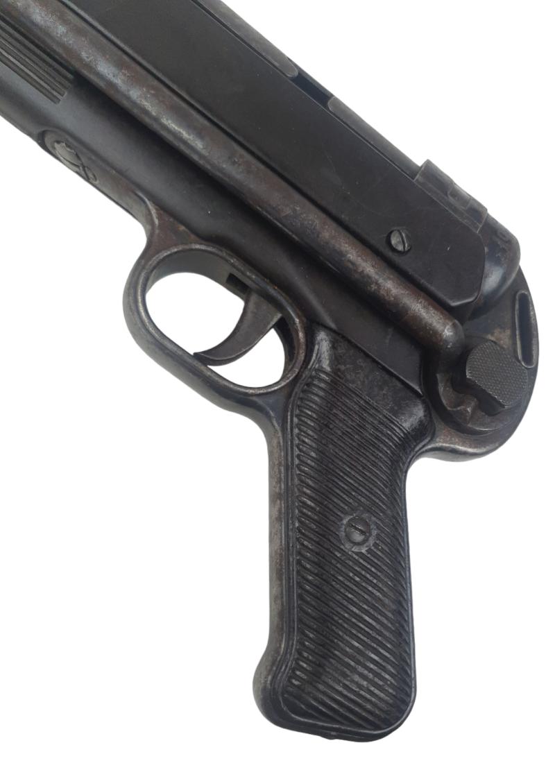 a german ww2 mp40 eu deco