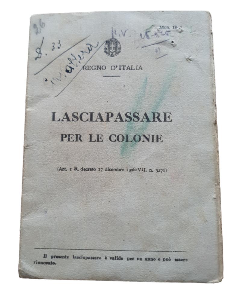 Italian WW2 period travel papers in used condition