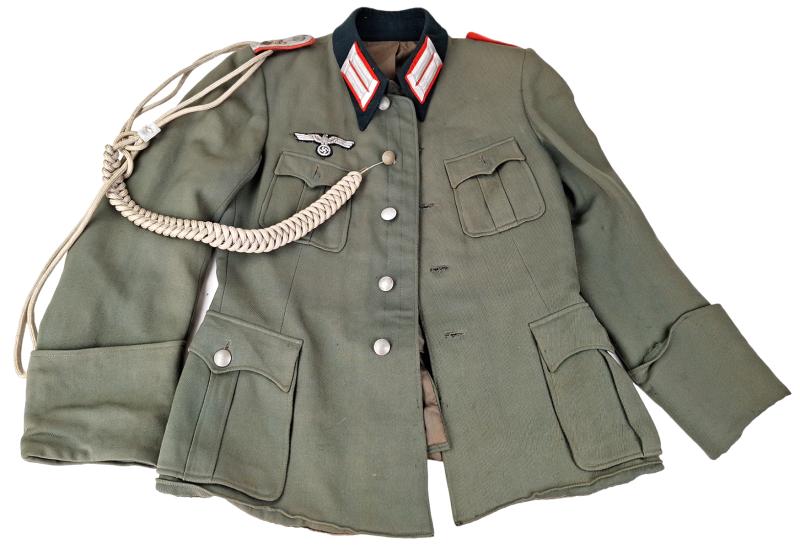 A Wermacht Artillery Officer's dress tunic