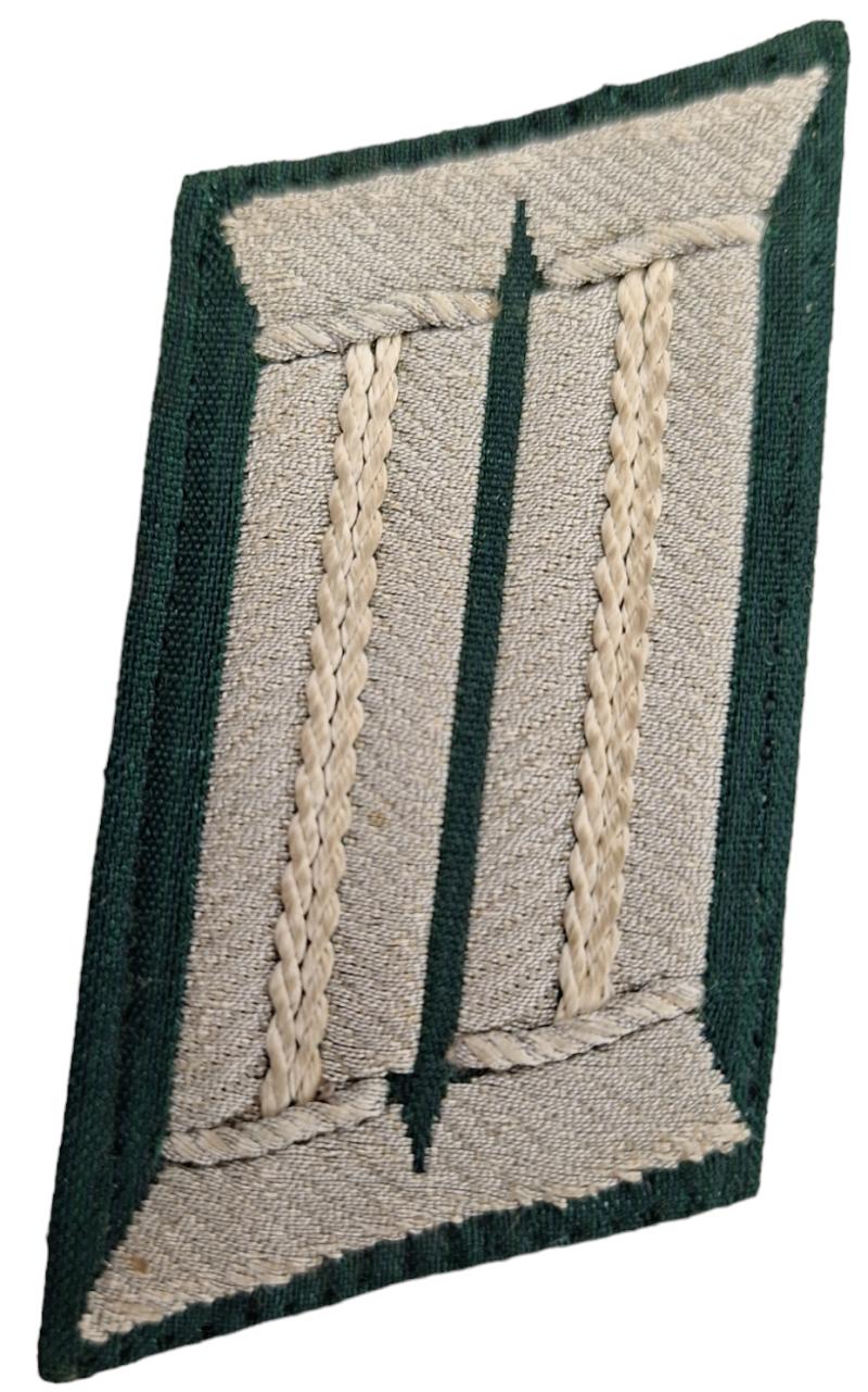 a Officer's Collar Tab