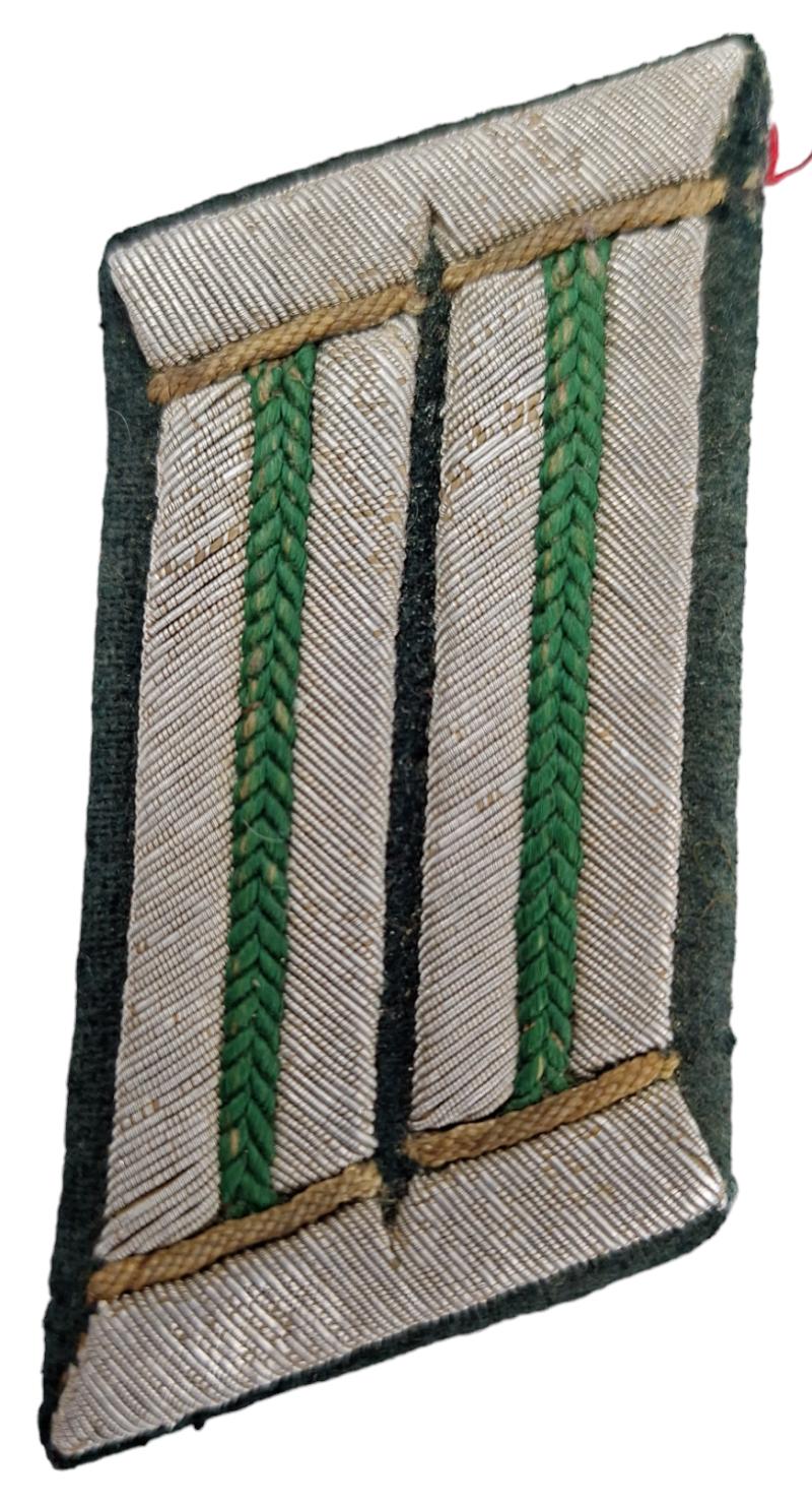 a Officer's Collar Tab