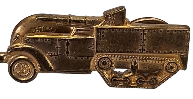 A ww2 tank destroyer collar insignia