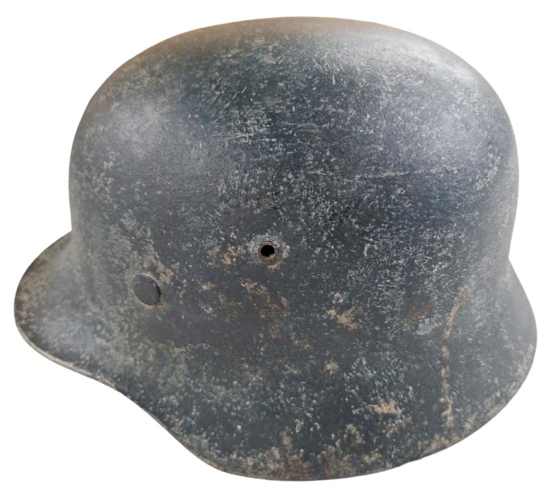 a wehrmacht Q64 m40 no decal helmet