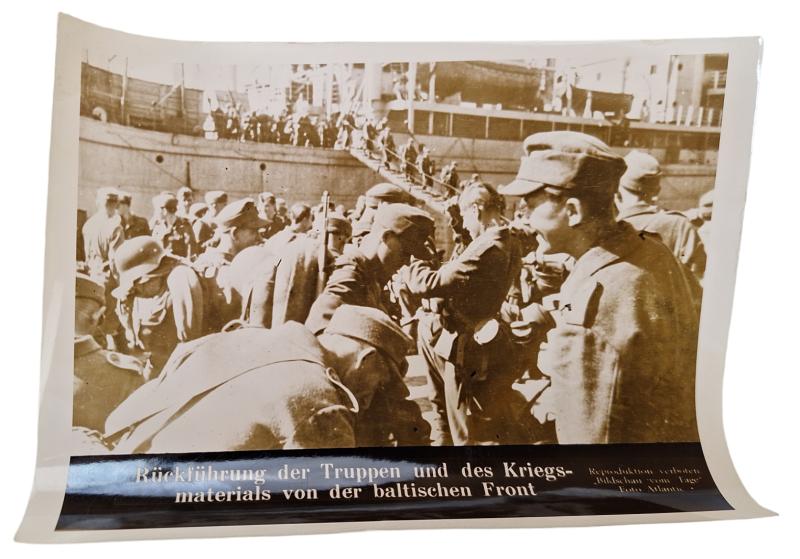 a German WW2 press photo in the size 18x24cm