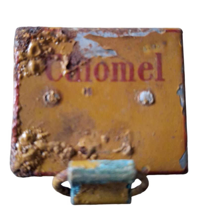 a wehrmacht chlomel metal tin for medical field hospital box