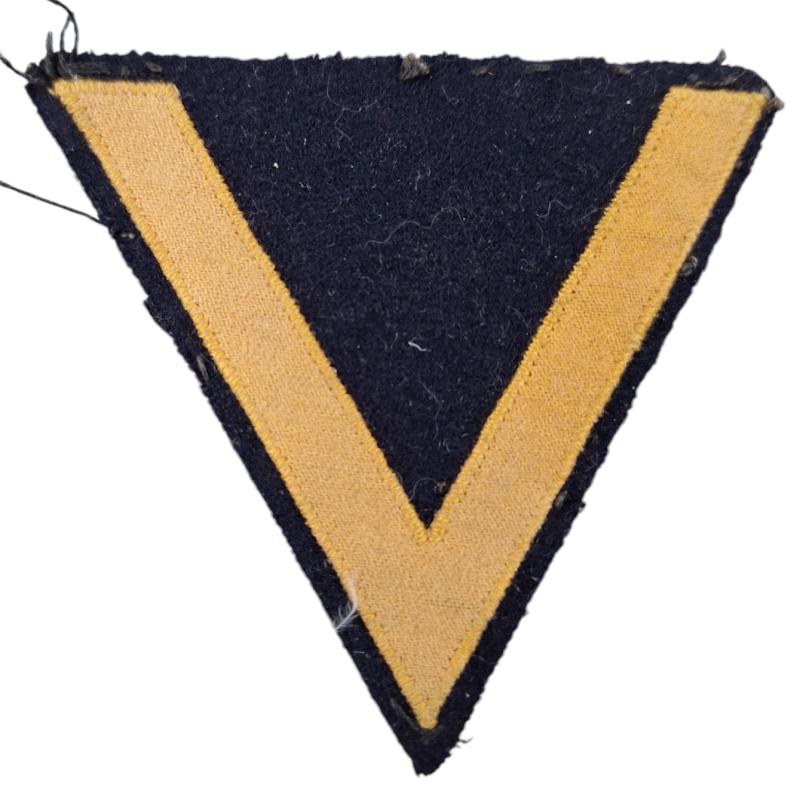 a Kriegsmarine Matrosengefreiter sleeve chevron