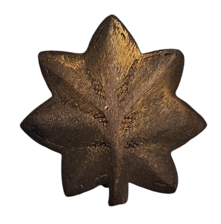 a us army major insignia leaf pin