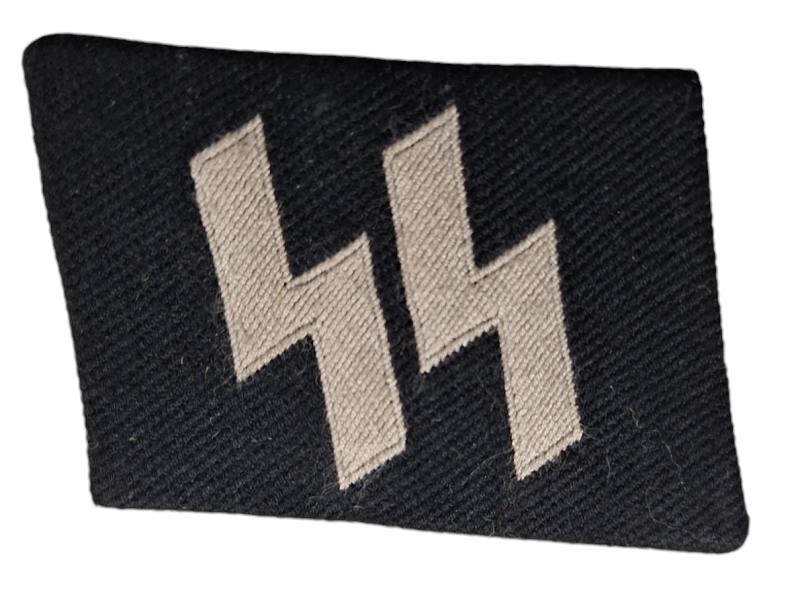 a wehmacht ww2  Waffen-SS BeVo  Collar Tab