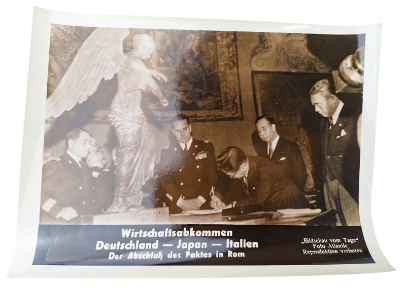 a German WW2 press photo in the size 18x24cm