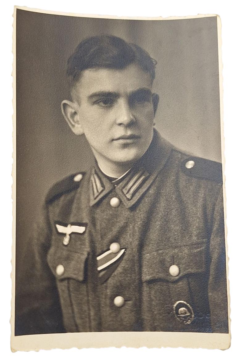 a nice picture of a German soldier