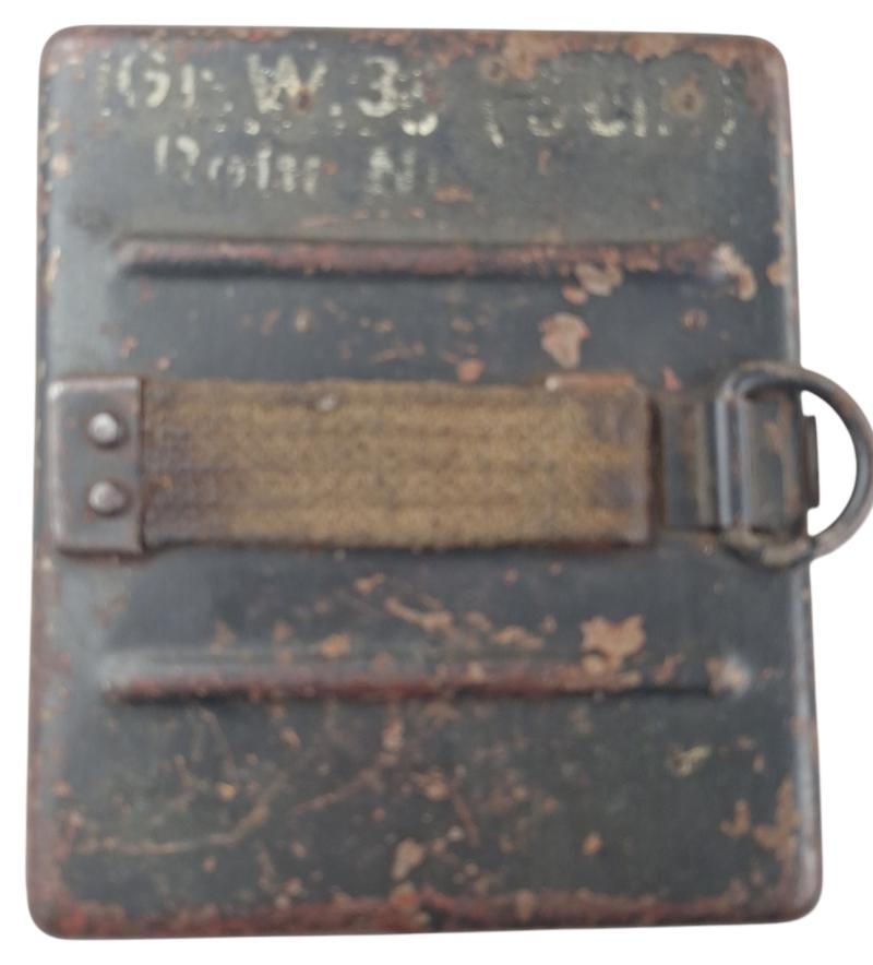 a wehrmacht  ww2  s.GR.W 34  tool box