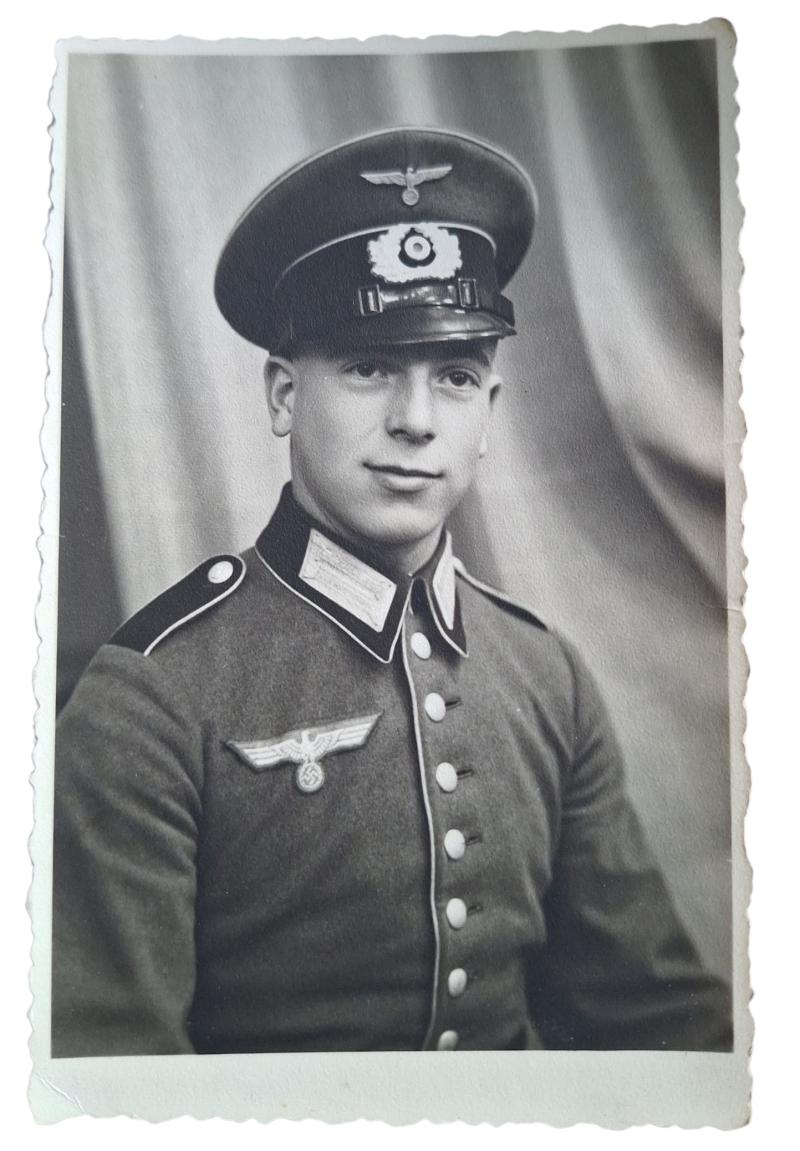 a nice picture of a German soldier