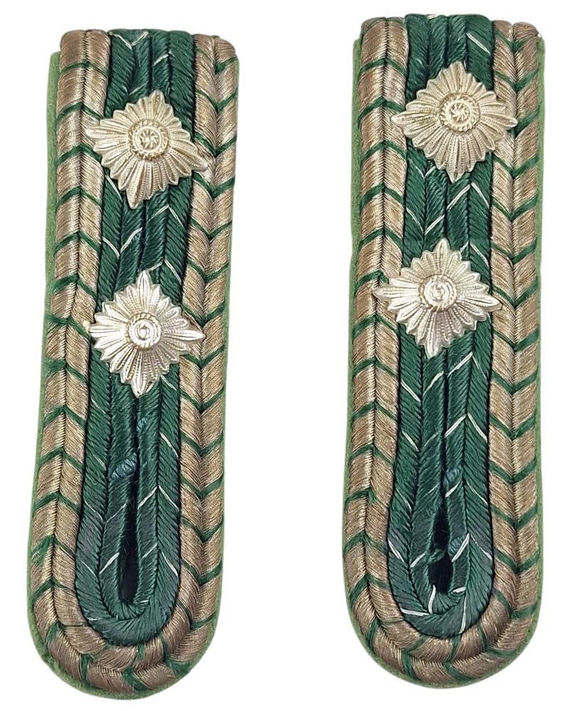 a set off wehrmacht  zoll shoulder boards