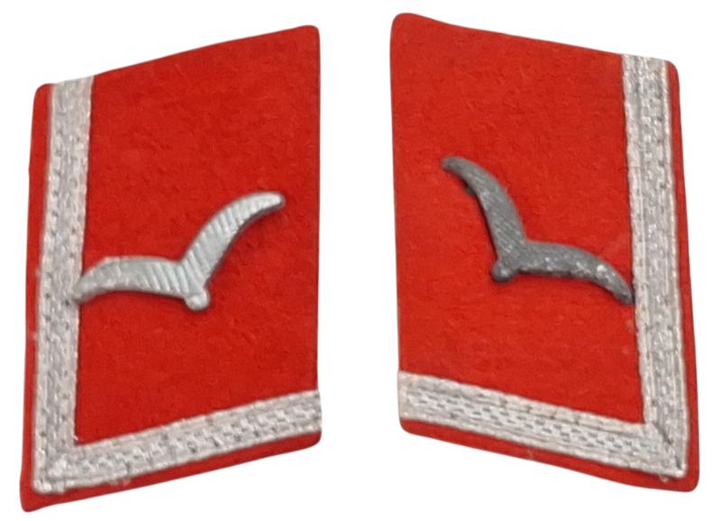 a set off luftwaffe flak collar tabs
