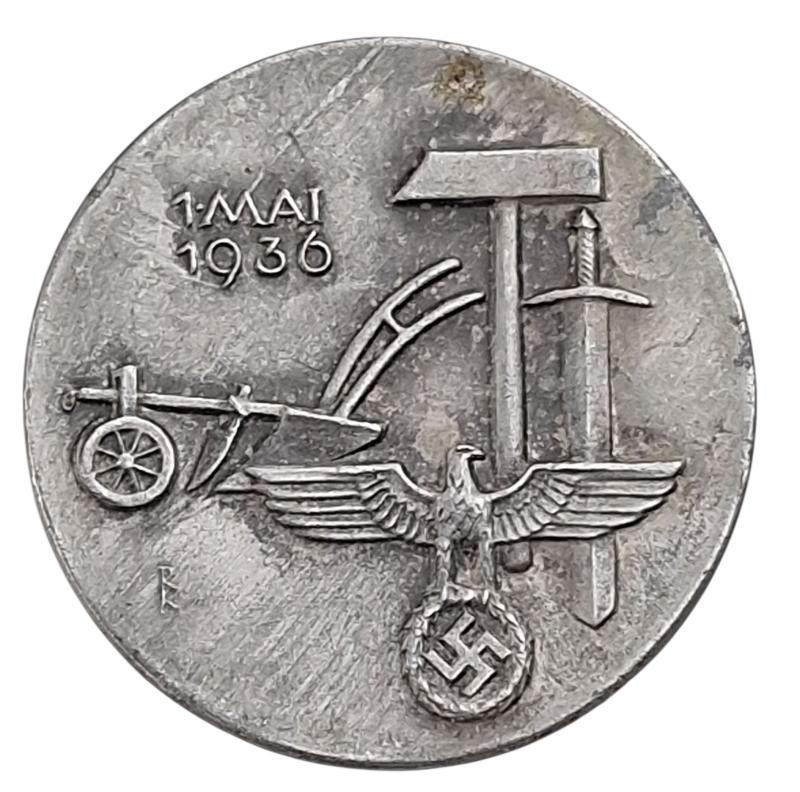 Press tinnie for Workers Day 1936