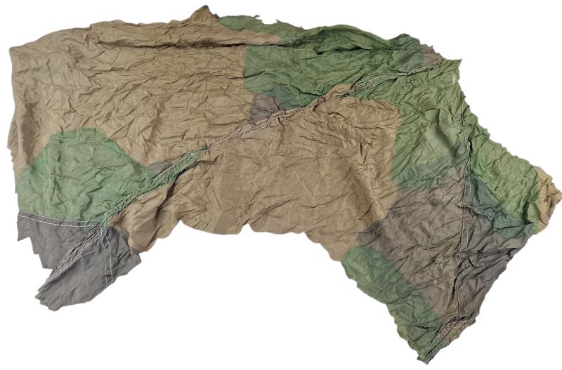 a camo scarve from a Fallschirmjäger Parachute
