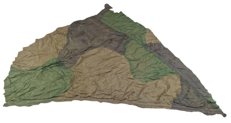 a camo scarve from a Fallschirmjäger Parachute