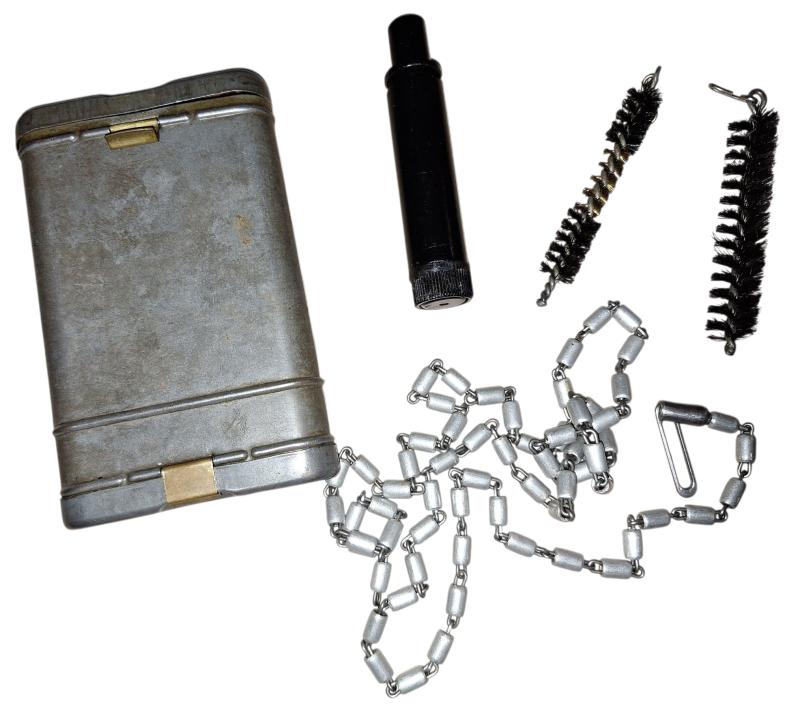 a german ww2 k98 cleaning box