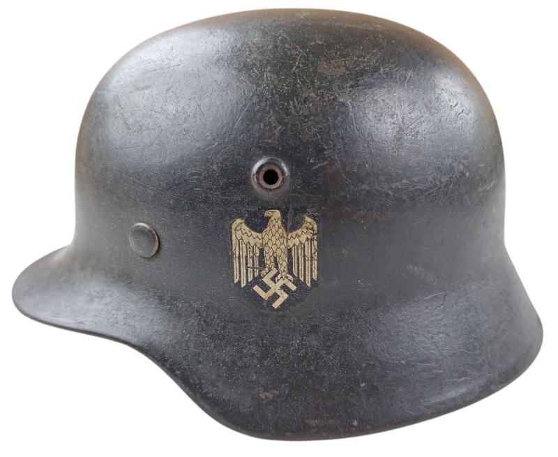 a wehrmacht et62 m40 heer helmet